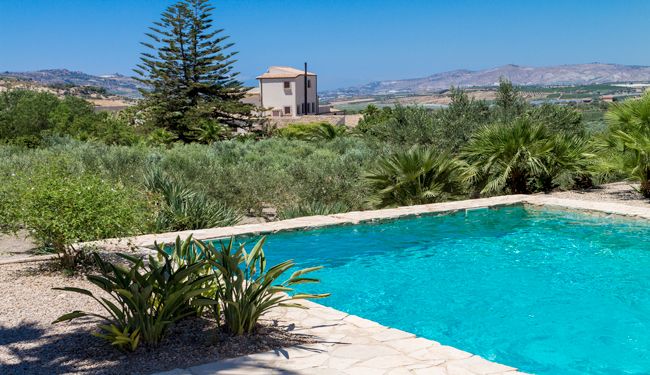 Un coin de paradis avec piscine en Sicile